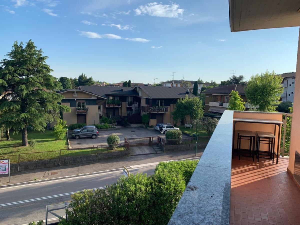 Апартаменти Peschieraview Flat X4 Песк'єра-дель-Гарда Екстер'єр фото